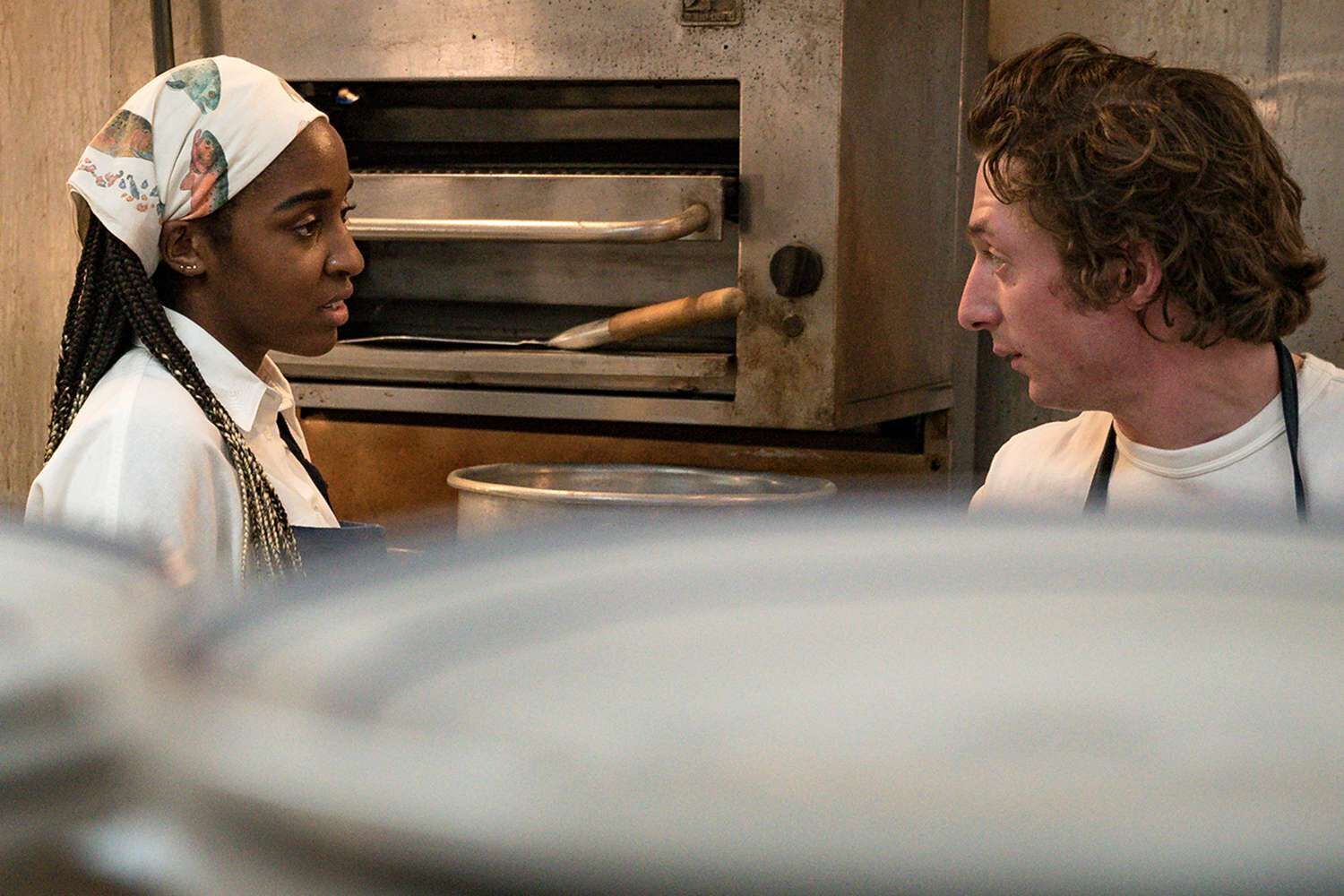 Ayo Edebiri and Jeremy Allen White in 'The Bear.' Photo by Matt Dinerstein:FX..jpg